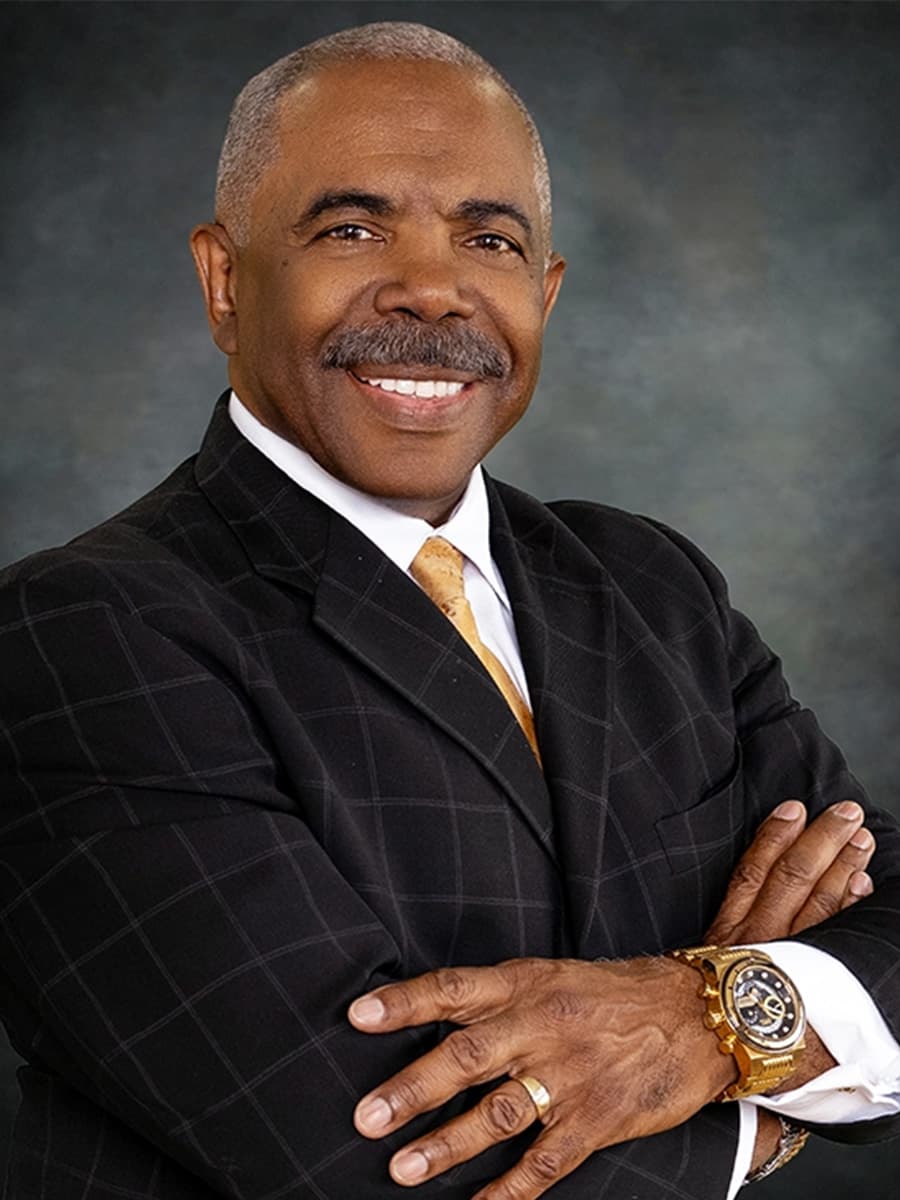 Earnest Pinder III